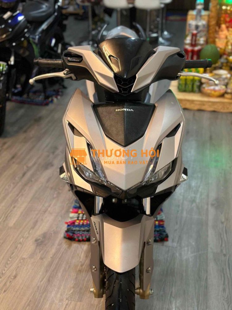 Winner X 2023 smartkey odo 5900km có góp nợ xấu
