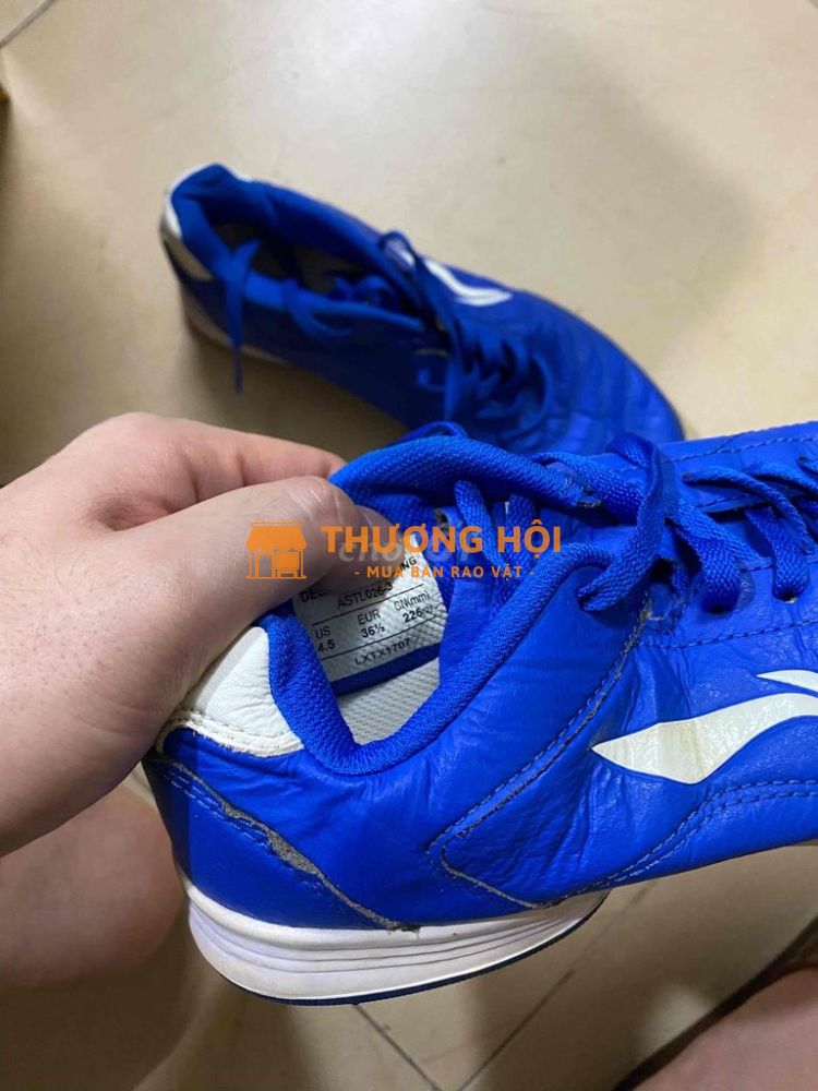 Giày bóng đá hãng Lining size 36