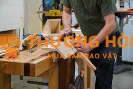 CẦN TUYỂN LDPT VÀ THỢ CÓ TAY NGHỀ GỖ LƯƠNG 10-15TR
