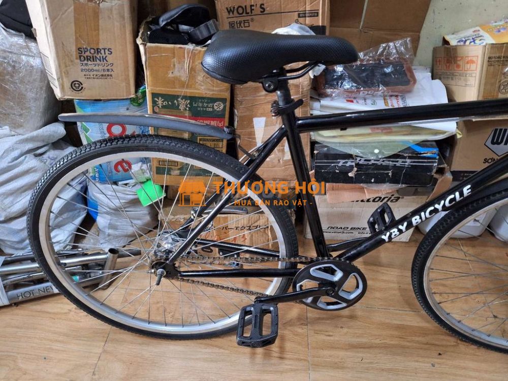 Xe đạp màu đen 660