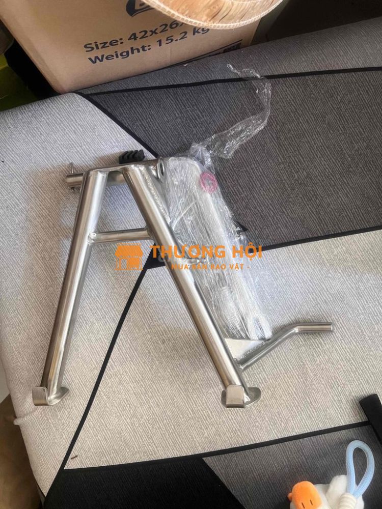 tay côn đồ chơi TWM và bộ chống đứng inox raider