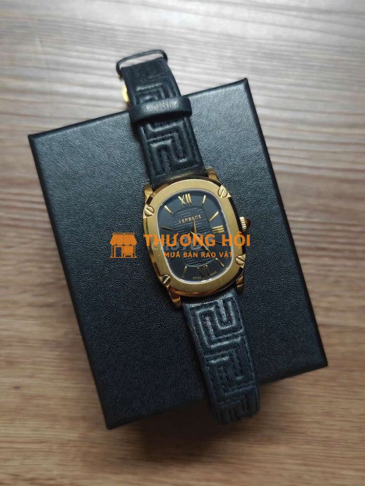 Đồng hồ Versace mới 98% nút chỉnh khảm ruby