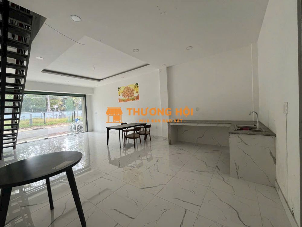 Cho thuê nhà 2 tầng tại Khu đô thị Oasis City