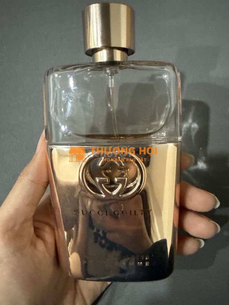 CẦN BÁN CHAI NƯỚC HOA GUCCI CHÍNH HÃNG