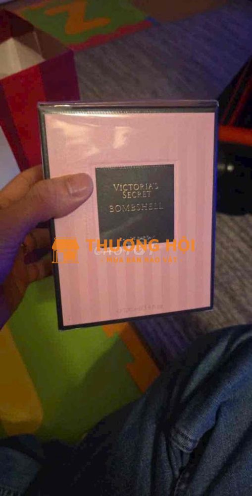 nước hoa chính hãng Mỹ: vitoria 100ml