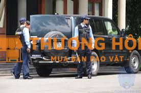 Bảo vệ áp tải ngân hàng nghỉ chiều T7, CN