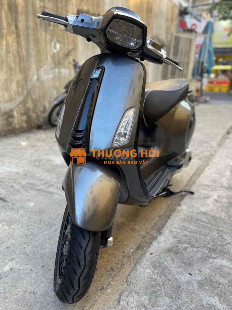 Vespa 2020 xám titan đèn led phanh abs