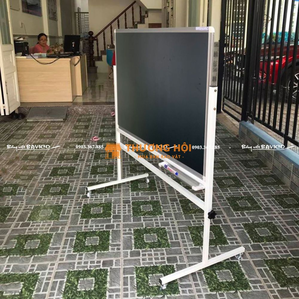BẢNG ĐEN CÓ CHÂN CHỮ T POLY TAIWAN