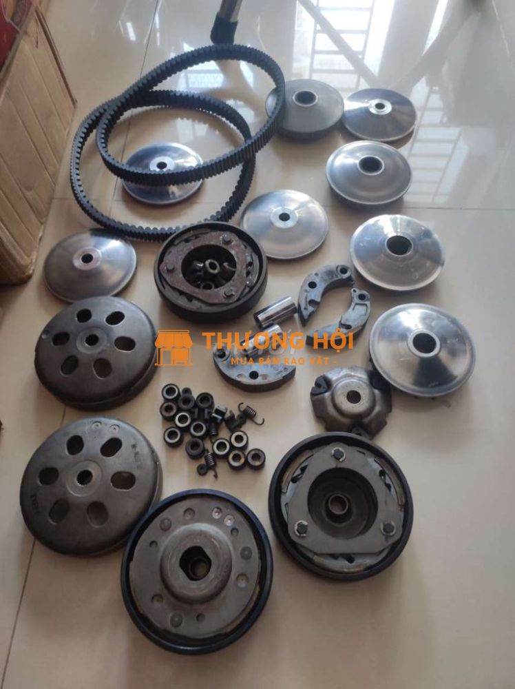 thanh lý phuộc sau theo xe với nồi tay ga theo xe.