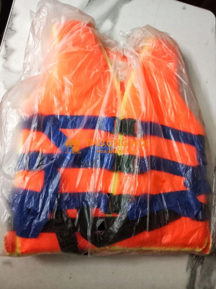 Áo phao đi bới mùa hè