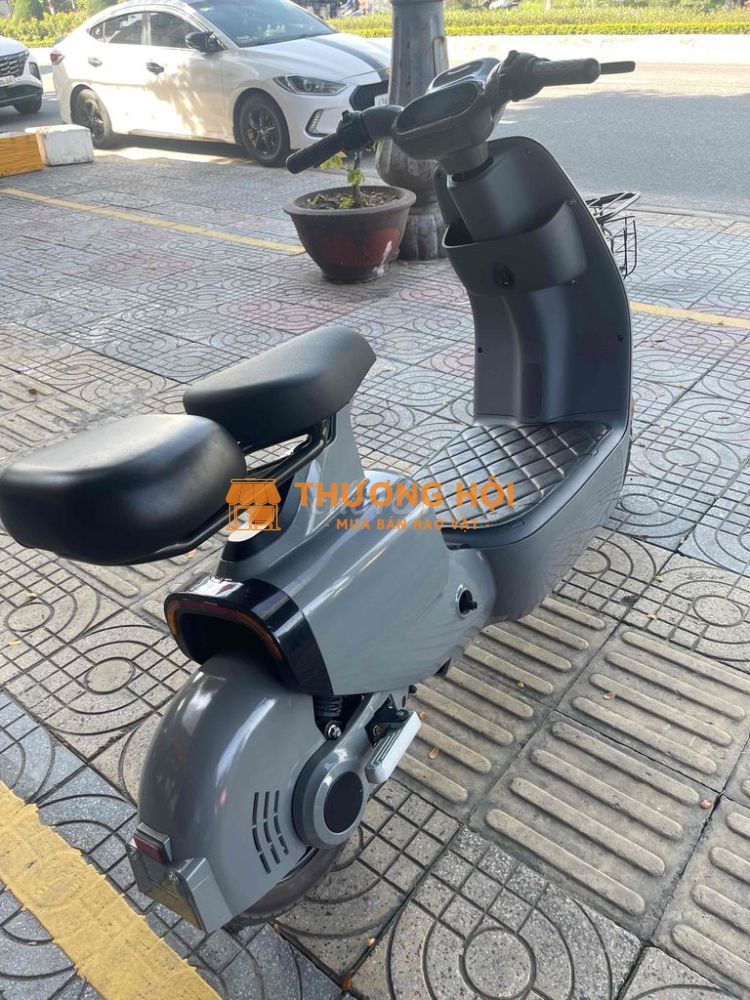 xe mới mua cần bán lại