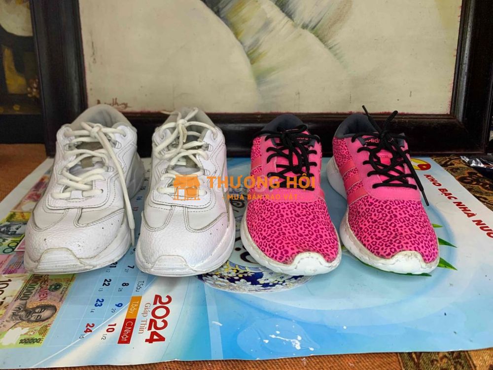 Adidas B27136 cỡ 38 - Puma 370282-05 cỡ 37,5