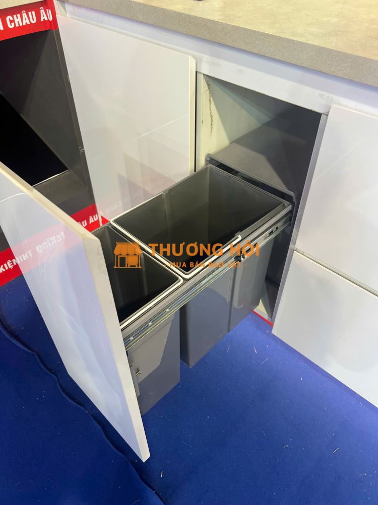 Thùng rác đôi âm tủ TaKing - Giải pháp hữu hiệu cho viêu phân loại rác