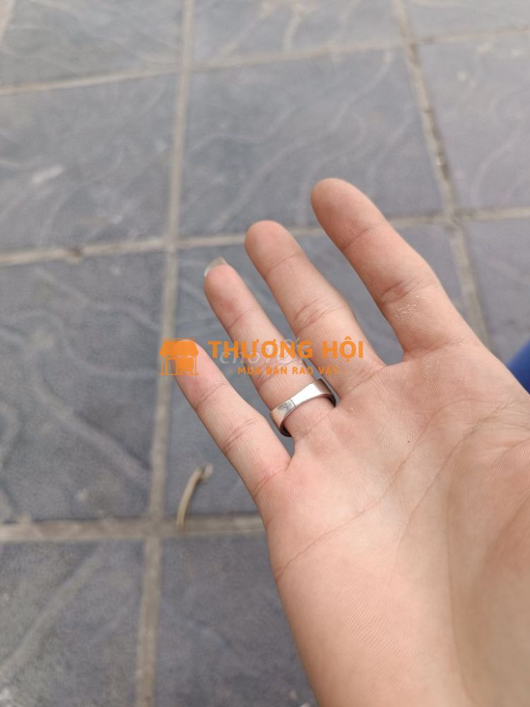 Nhẫn bạc