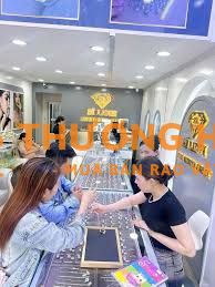 TUYỂN NHÂN VIÊN BÁN TRANG SỨC
