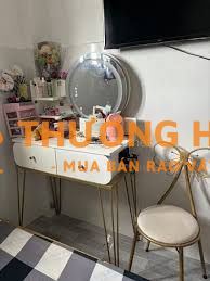 Thanh lý bộ bàn trang điểm còn rất mới