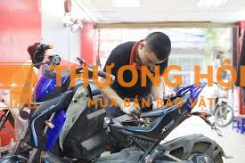 tuyển thợ và phụ xe điện