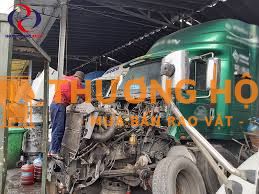 Thợ làm máy gầm (đầu kéo,bồn,tải,cẩu) Và Học Việc