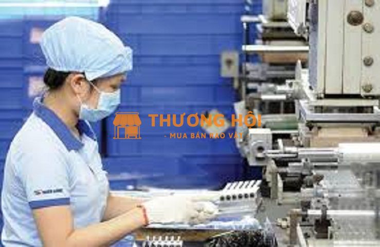 Cần 2 nam nữ đi mới đơn hàng đóng gói xkld Đài Loan
