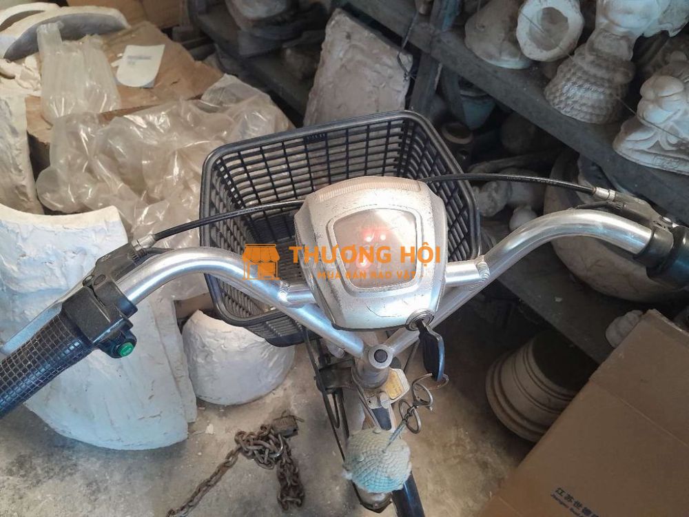 Xe đạp điện hiệu asama loại hai nhúng sau hư bình