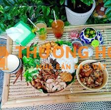 cần tuyển nhân viên phục vụ quán bún đậu tại q3