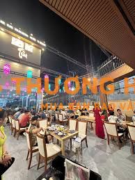 Nhà hàng Bách Hoa Tửu tuyển dụng
