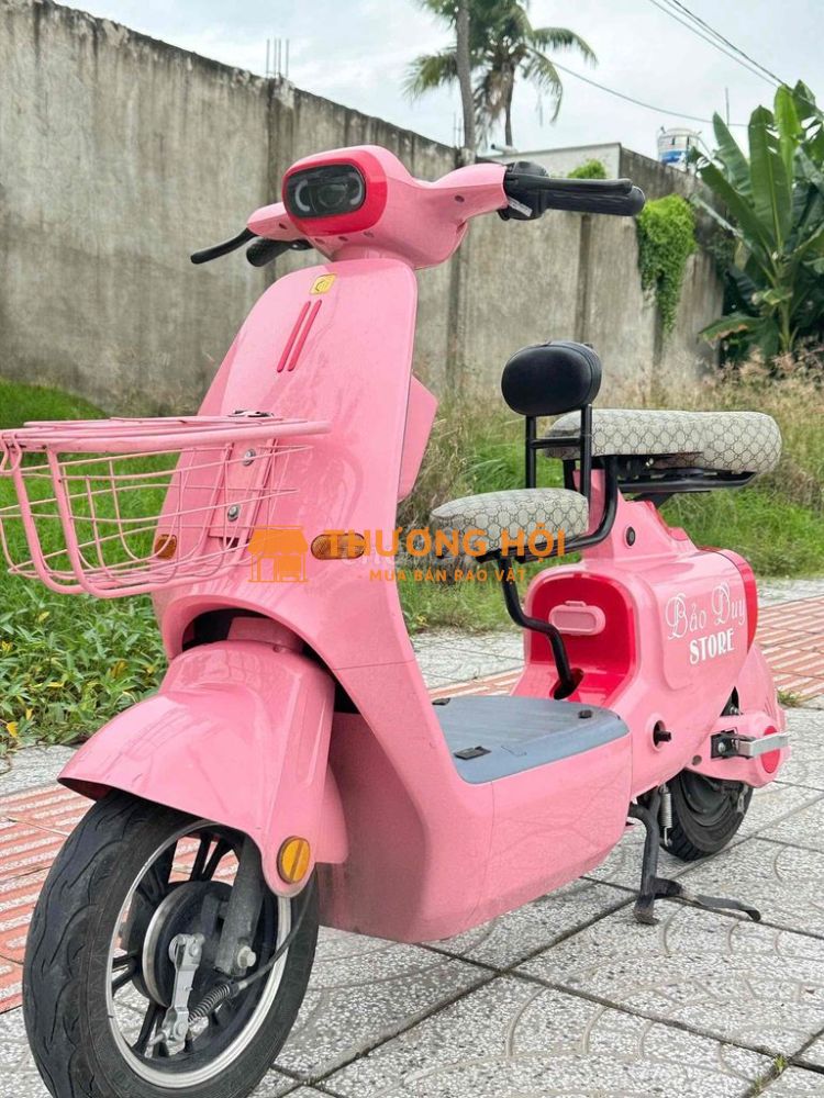 Xe điện chạy 50Km/H