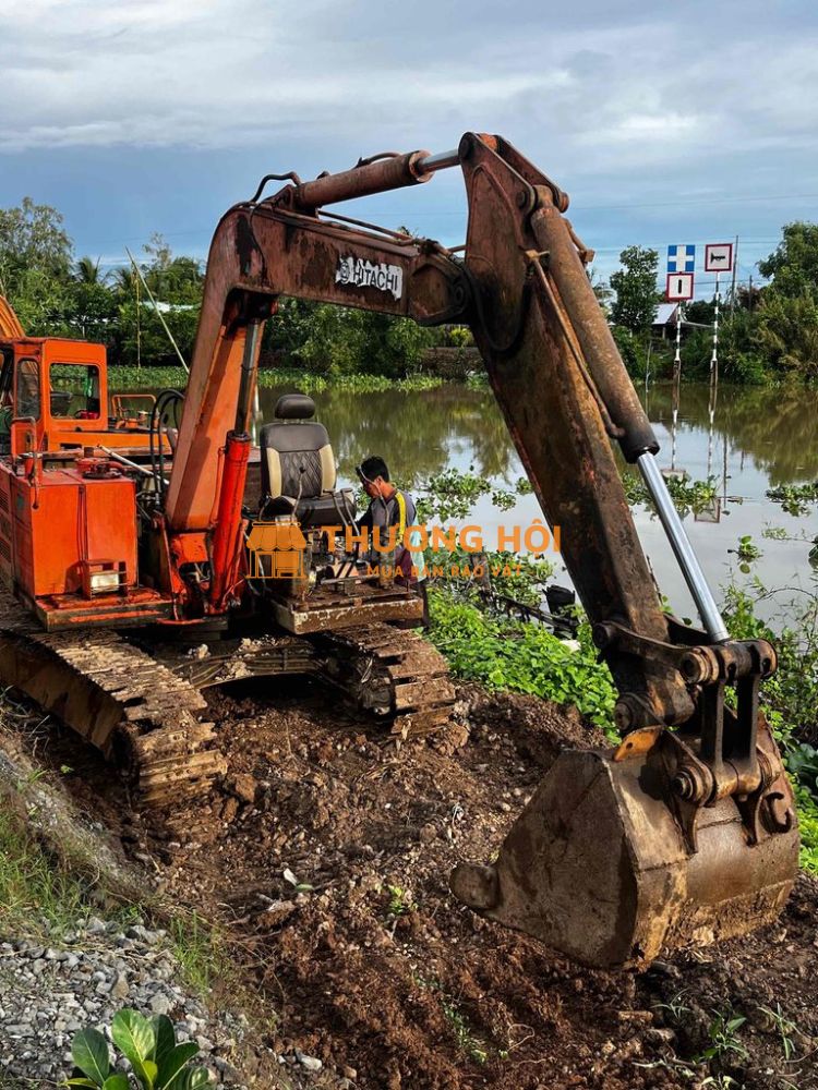 bán xe kobe hitachi -7 bơm pitong