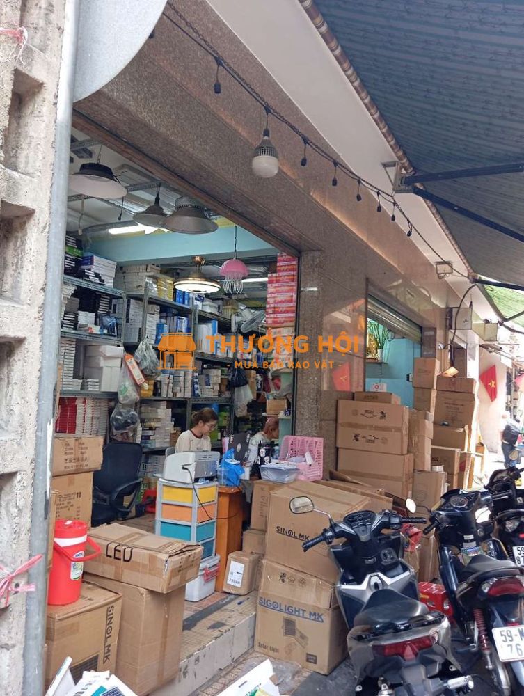 Tuyển nhân viên Nam giao hàng
