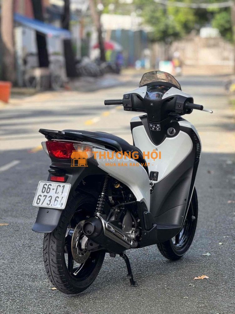 SH 125i 2011 Trắng ĐEN ( GÓP BAO NỢ XẤU )