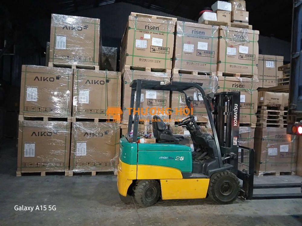 Cần thanh lý xe nâng điện 2.5T KOMATSU