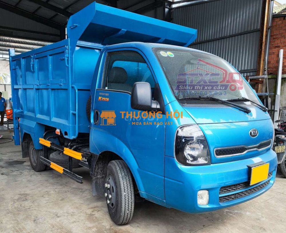Bán xe chở rác Kia K250B - thùng 8k inox đời 2023