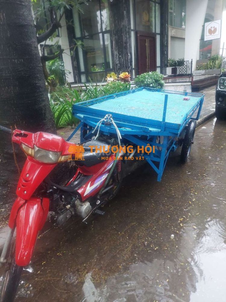 Xe bao kéo một tấn,máy mạnh,thùng mới,nhíp sịn,!