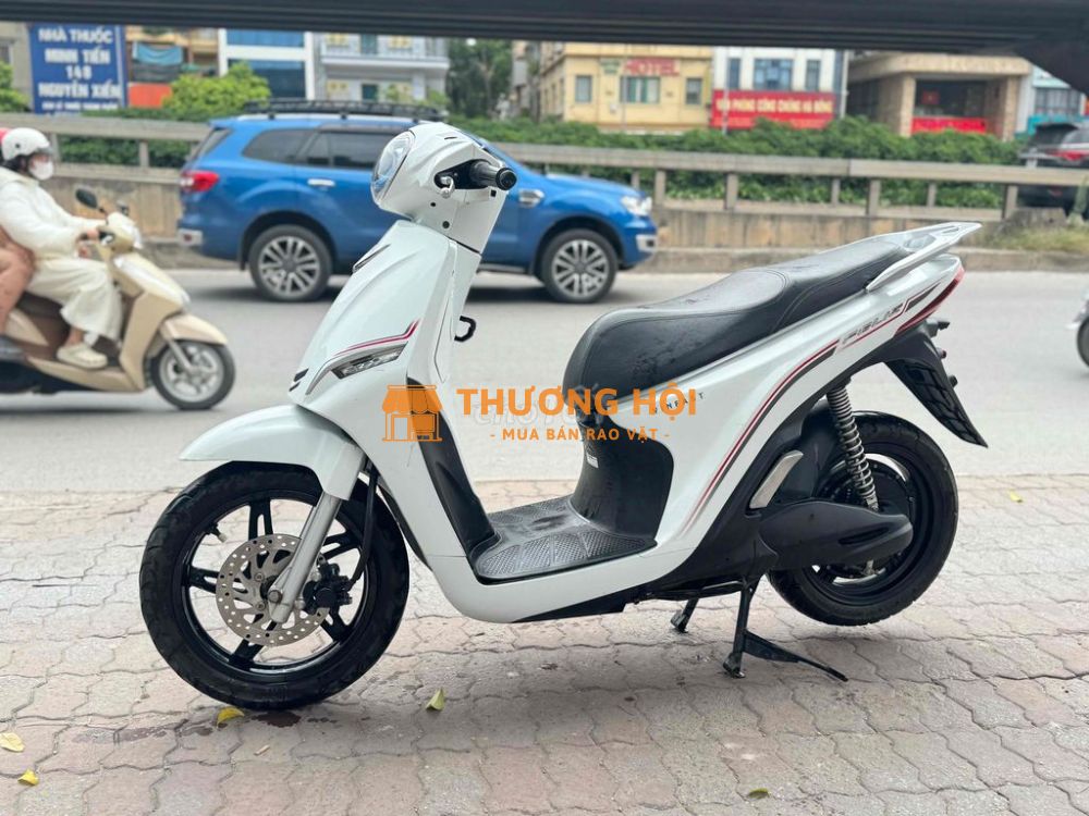 feliz 6 bình acquy mới thay . đầy đủ giấy tờ