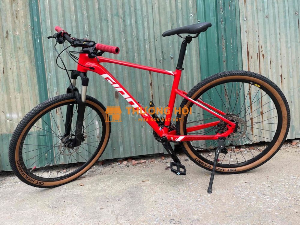 GIANT XTC800 BÃI NHƯ MỚI