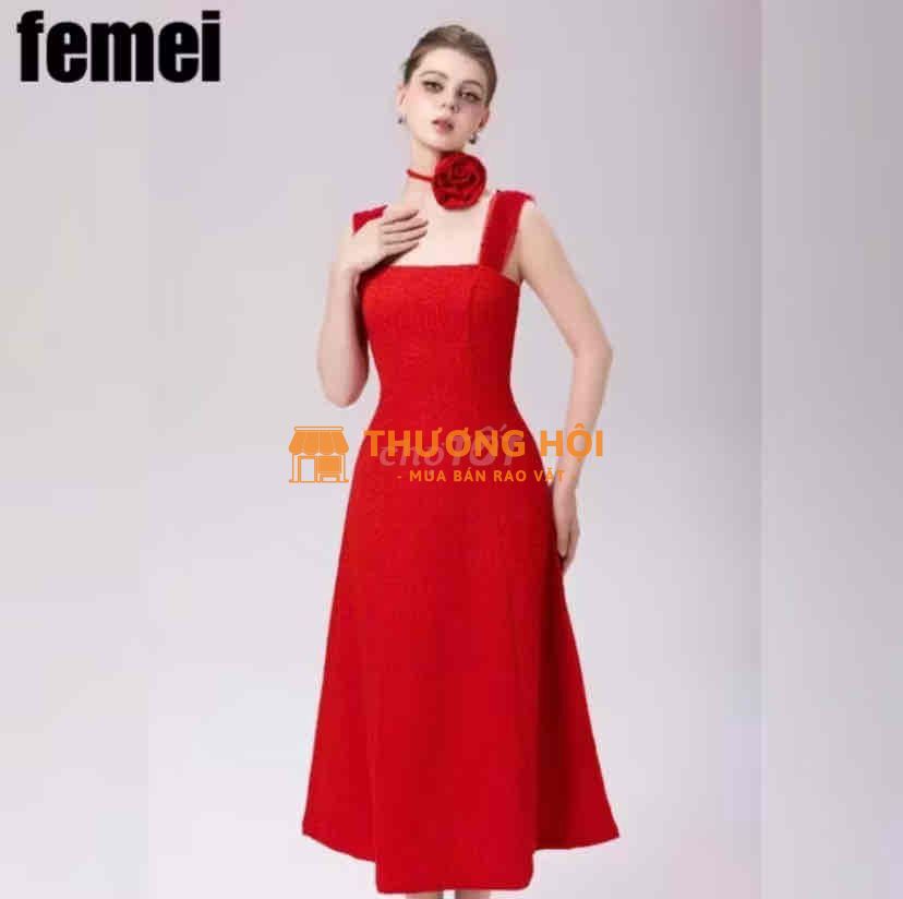 Tôi bán chiếc đầm còn mới 99% size M