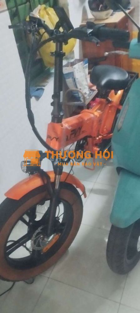 Xe mới mua 100%