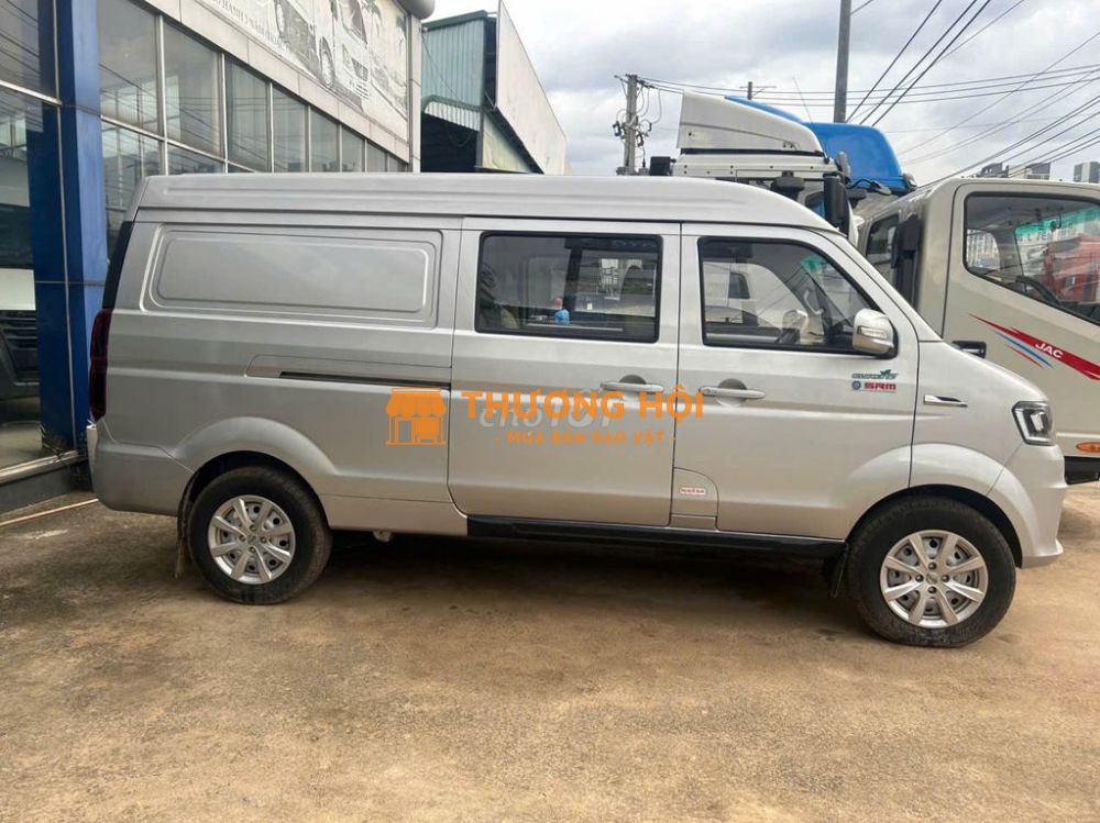 Van SRM 868 5 chỗ 760kg giá thanh lý