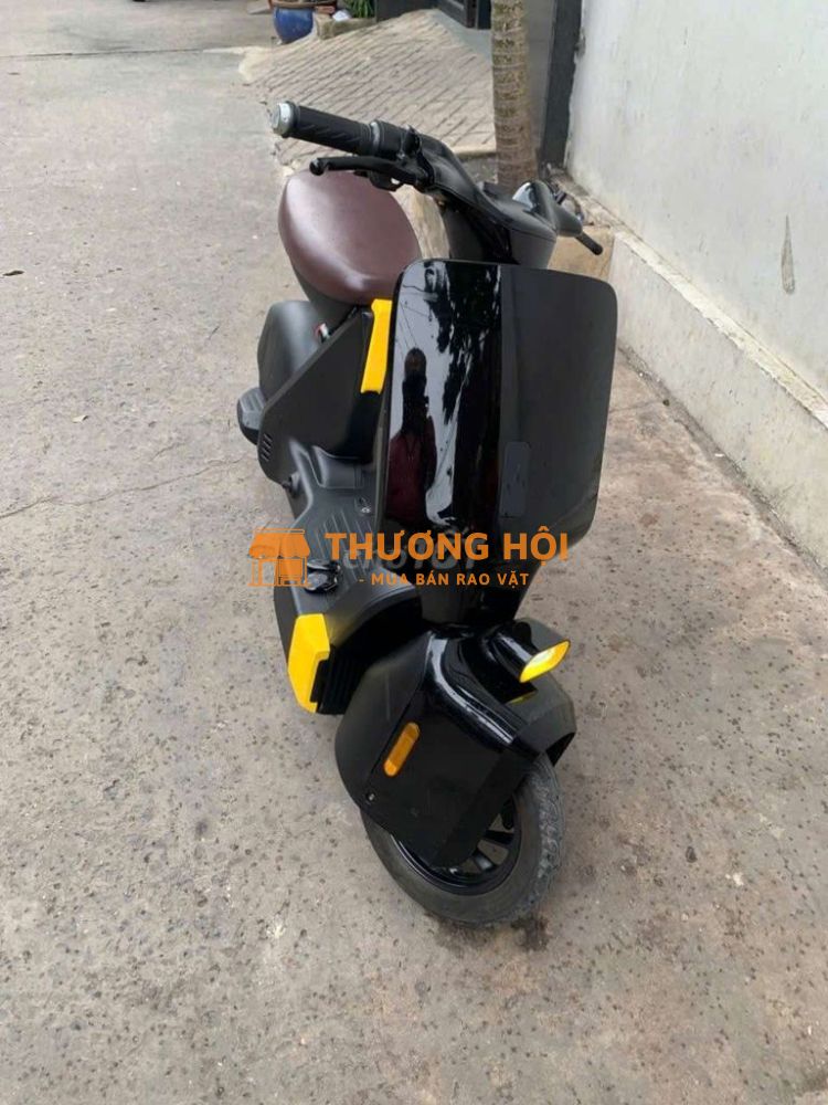 Cần pass xe điện hottren