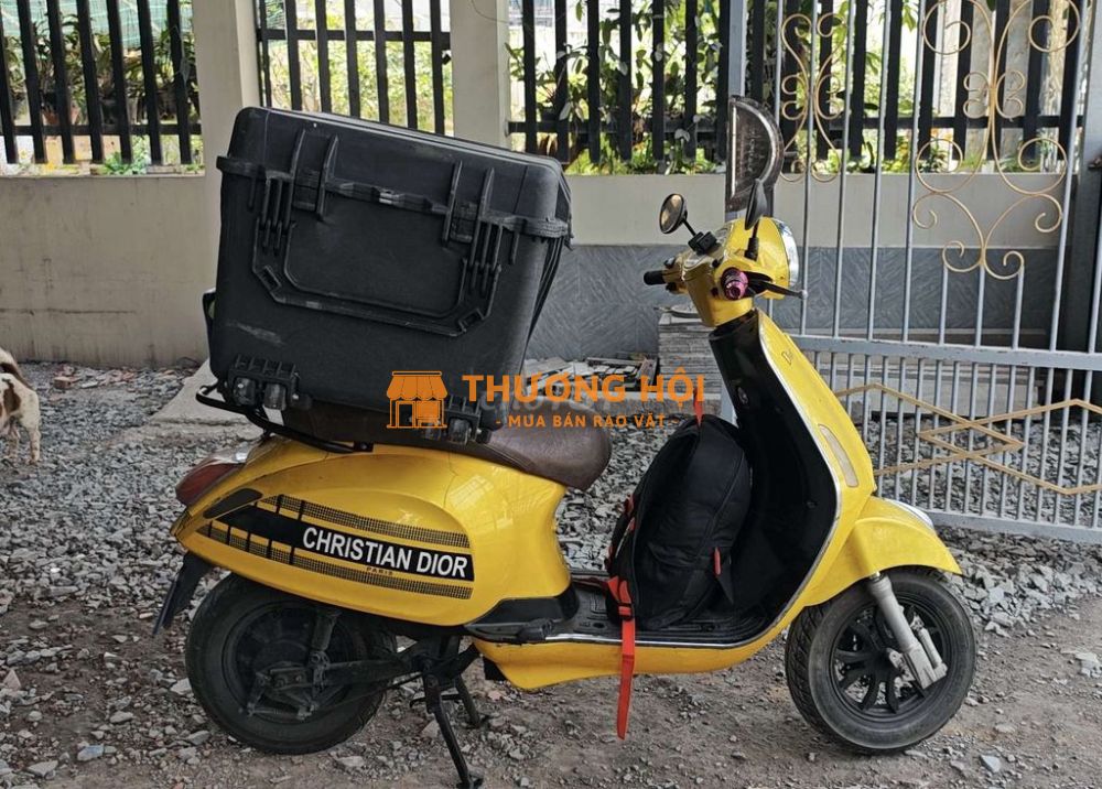 Xe điện vespa cũ dùng pin 60v 15ah phù hợp đi gần
