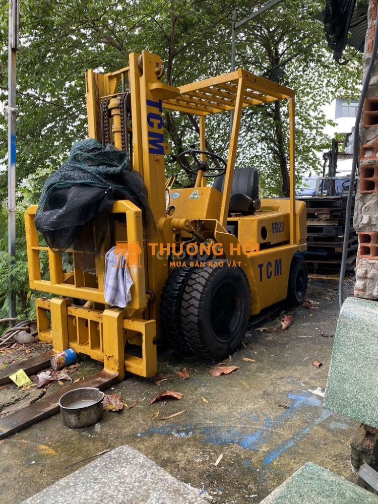 Cần bán xe nâng 2 tấn gật gù