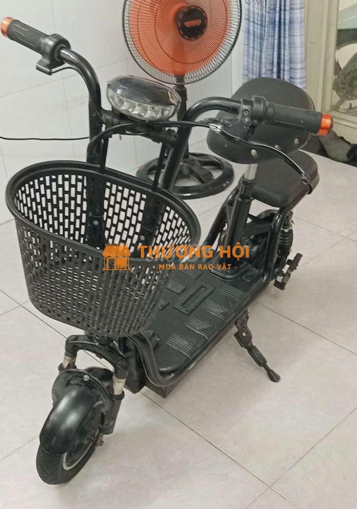 Xe đạp điện mibike màu đen , nhỏ gọn
