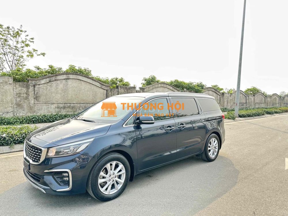 Kia Sedona 2018 2.2 DATH - 84000 km