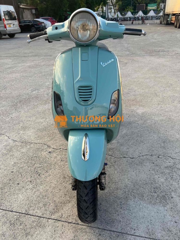 Xe điện Vespa màu xanh ngọc cực nét ảnh thật 100%