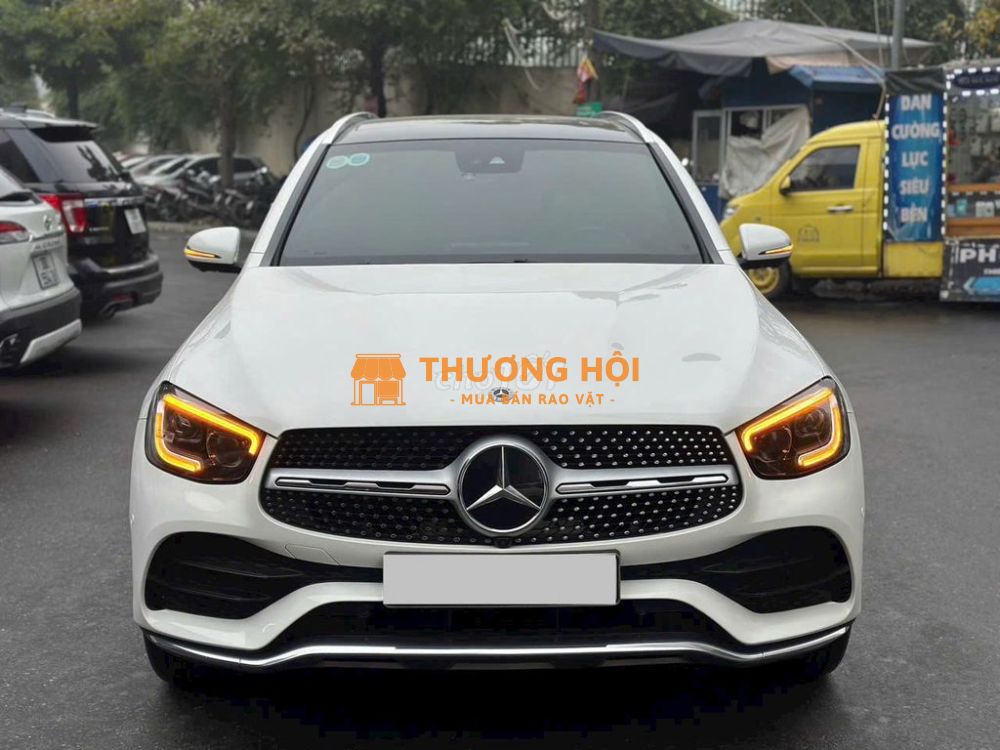 Mercedes Benz GLC300 2021 - 44000 km