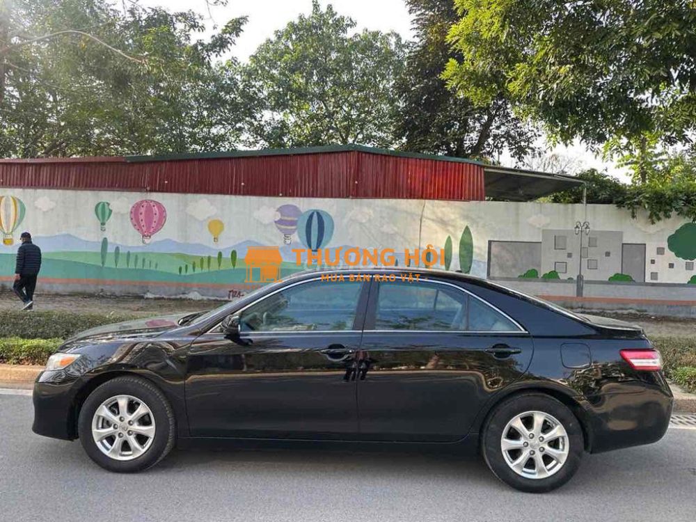 oyota Camry LE 2011 - 820000 km