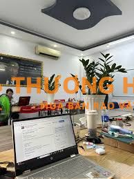 TUYỀN DỤNG 10 NVKD LÀM VIỆC Ở VĂN PHÒNG LƯƠNG TỐI THIỂU 8TR