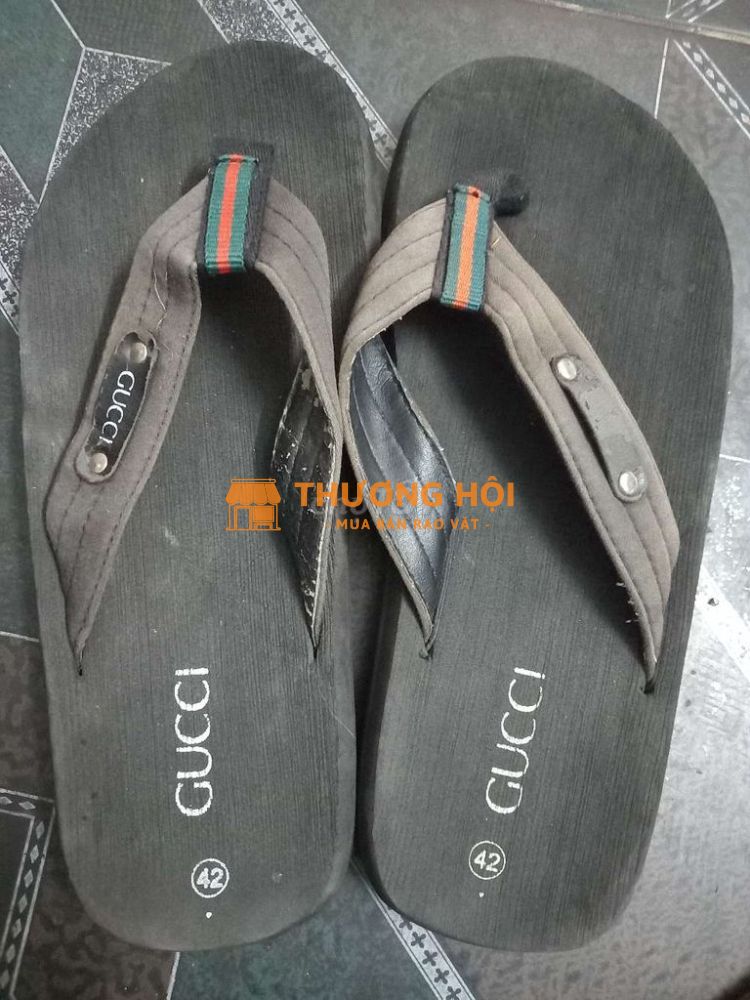 Mua dư pass rẻ dép đi mưa sz 42 đế đúc dày mang êm