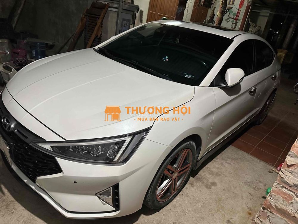 Hyundai Elantra 2020 Sport - 75000 km