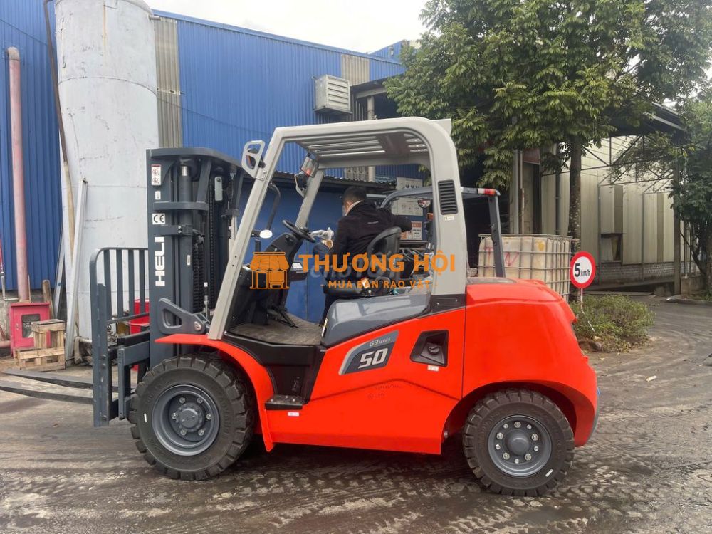 Xe nâng 5 tấn càng cao 5m động cơ Mitsubishi